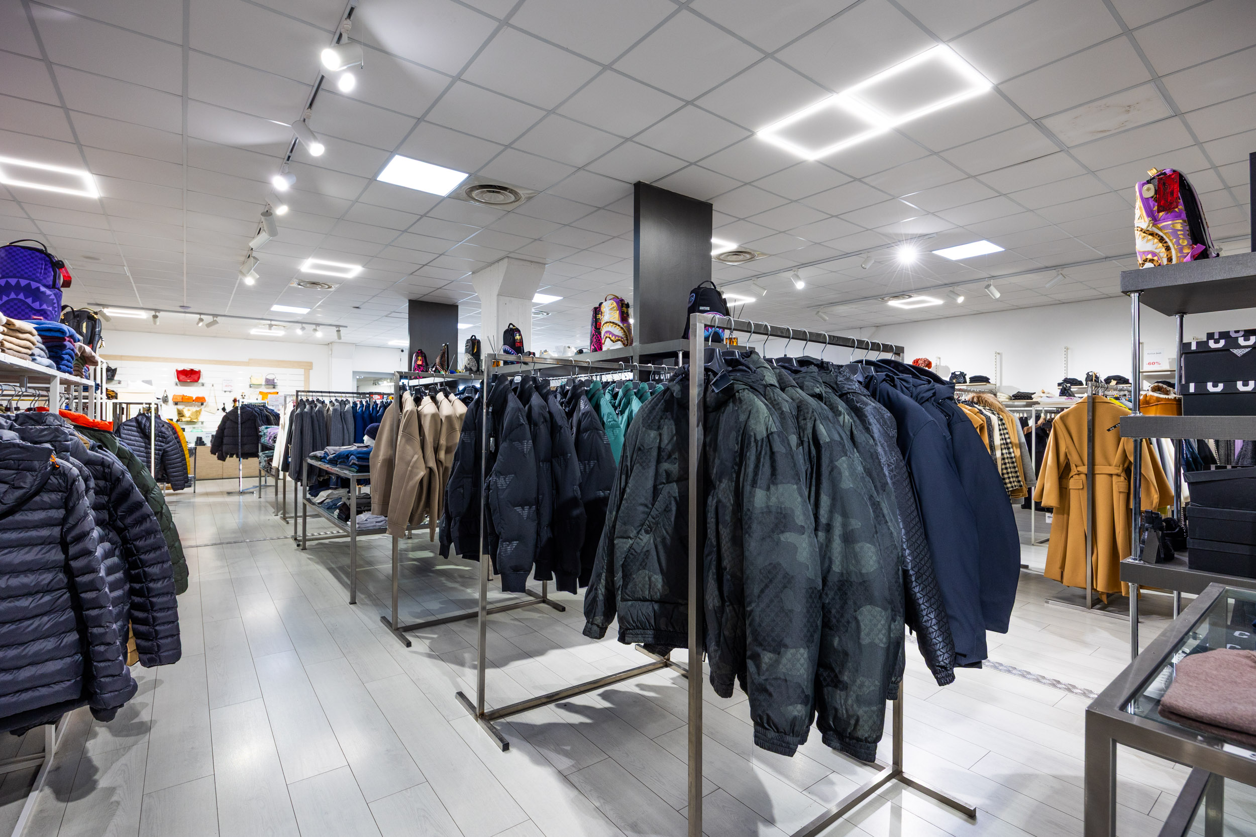 IN-OUT Outlet Ciampino - Panoramica negozio