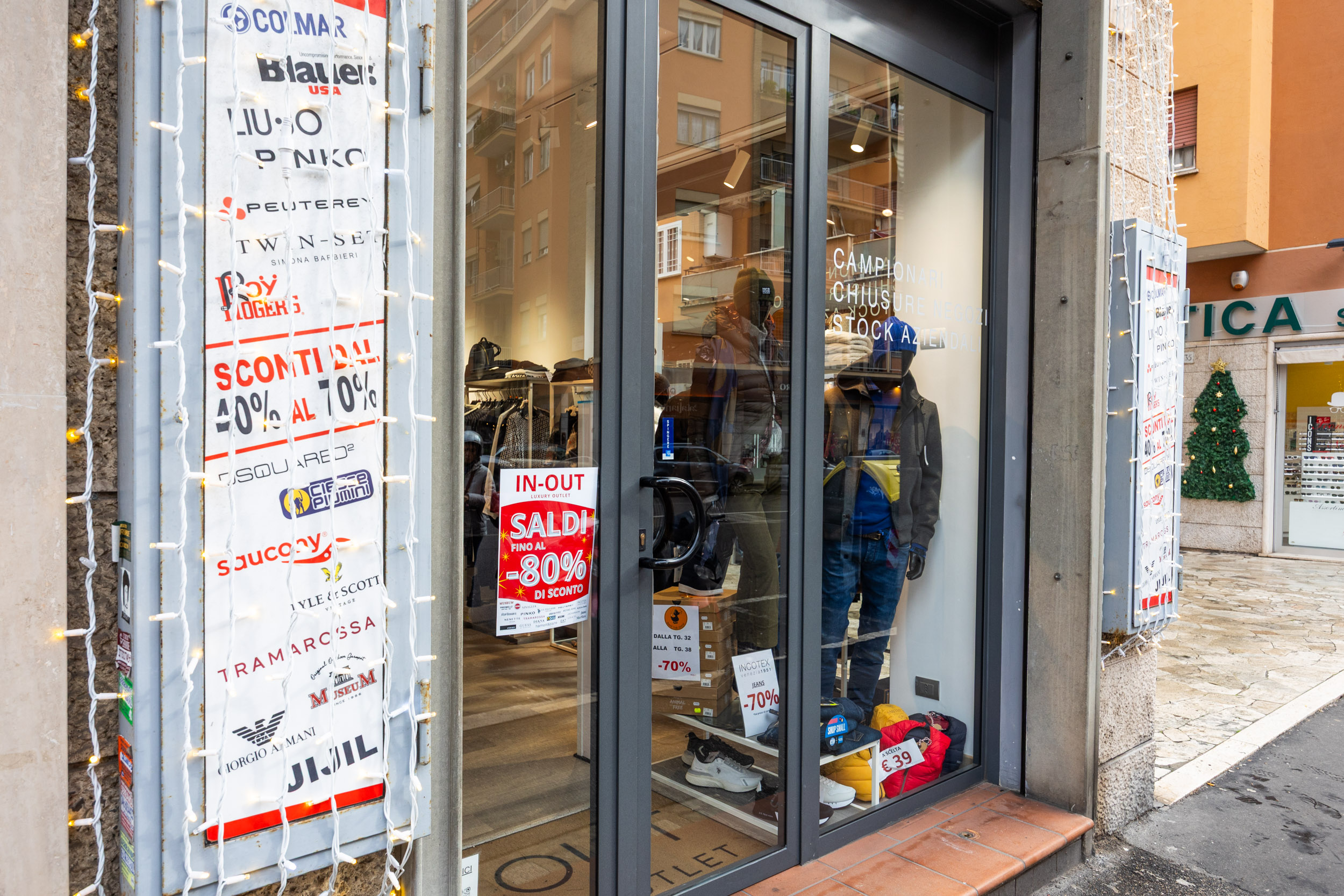 IN-OUT Outlet Roma Boccea - Collezione