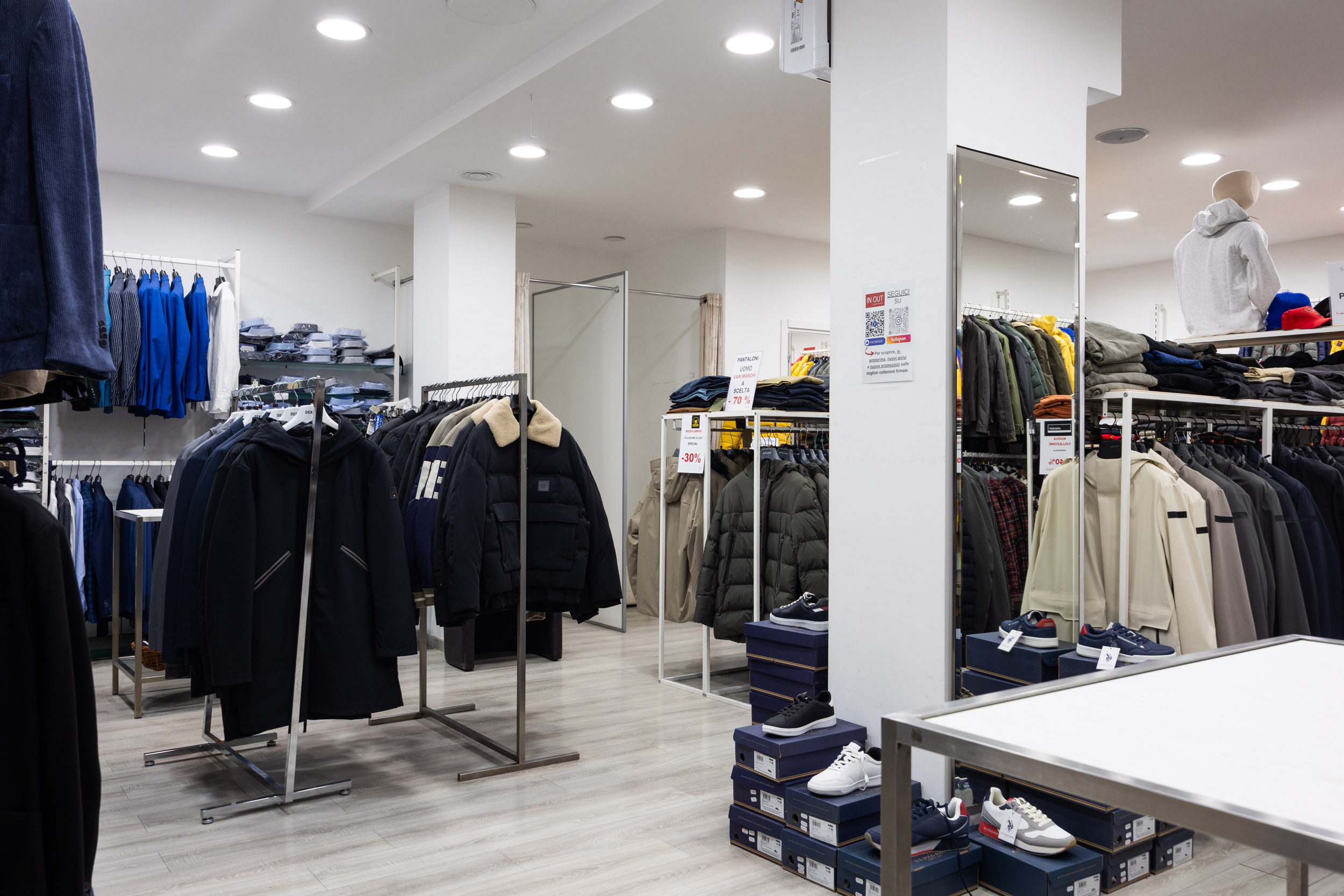 IN-OUT Outlet Roma Tuscolana - Reparto donna