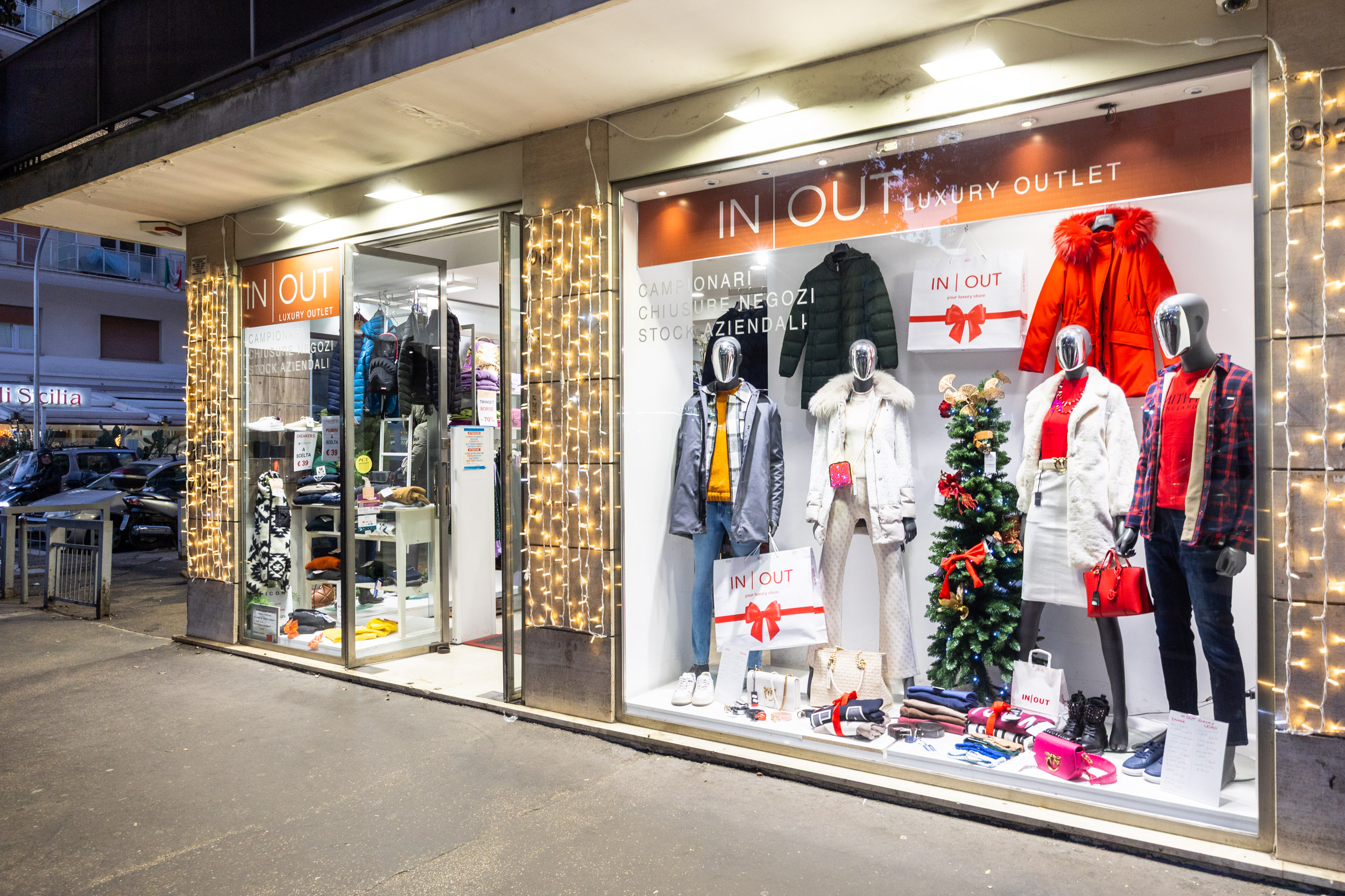 IN-OUT Outlet Roma Tuscolana - Interni